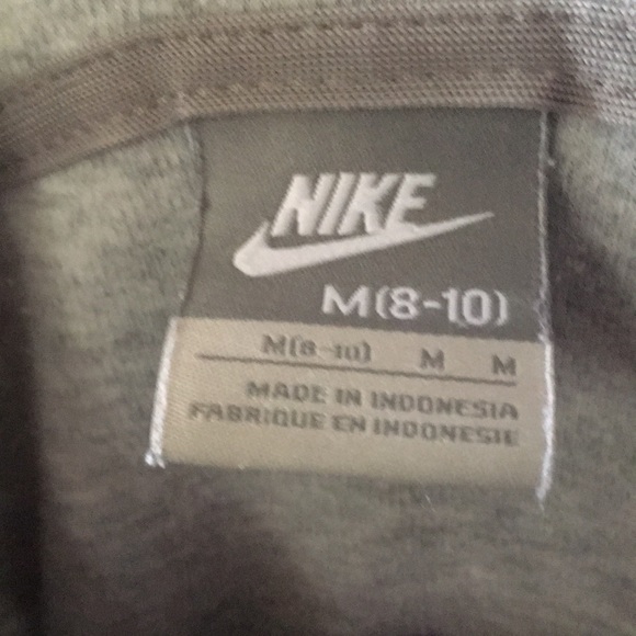 Nike Women’s gray hoodie sweatshirt Size M (8-10) - Picture 6 of 7